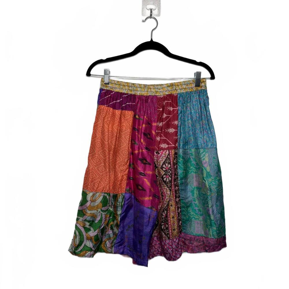 Vintage Indie Boho Silk Patchwork Shorts Jorts - Picture 4 of 6